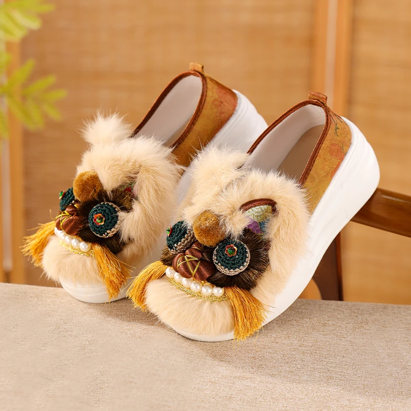 秋季厚底增高虎头鞋浅口女一脚蹬国风刺绣手工透气百搭包头虎头鞋