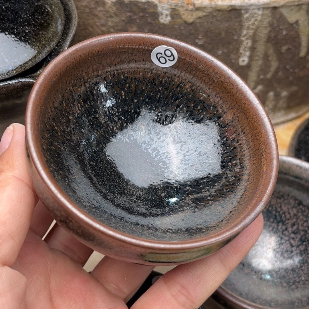 茶盏义兴龙窑坚持真柴烧