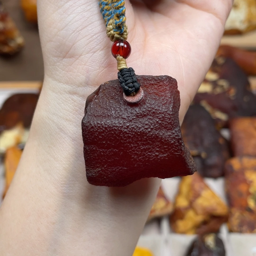 琥珀未镶嵌珠宝奇石