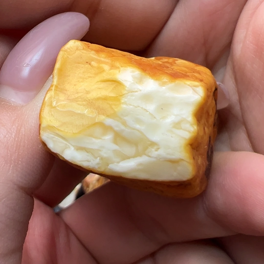 定制琥珀未镶嵌蜜蜡
