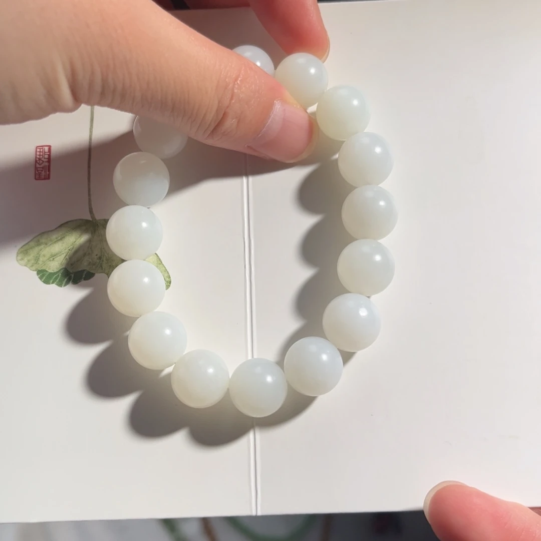 手串未镶嵌和田玉俄白12mm3500