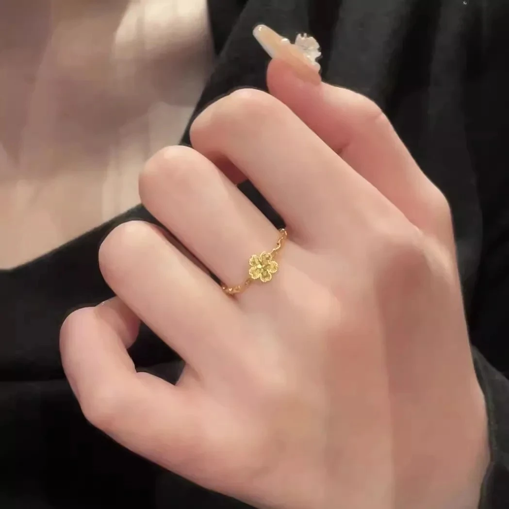 铜合金戒指 中国风爆款爆闪五叶小花戒指2025新款古法锤纹碎冰冰