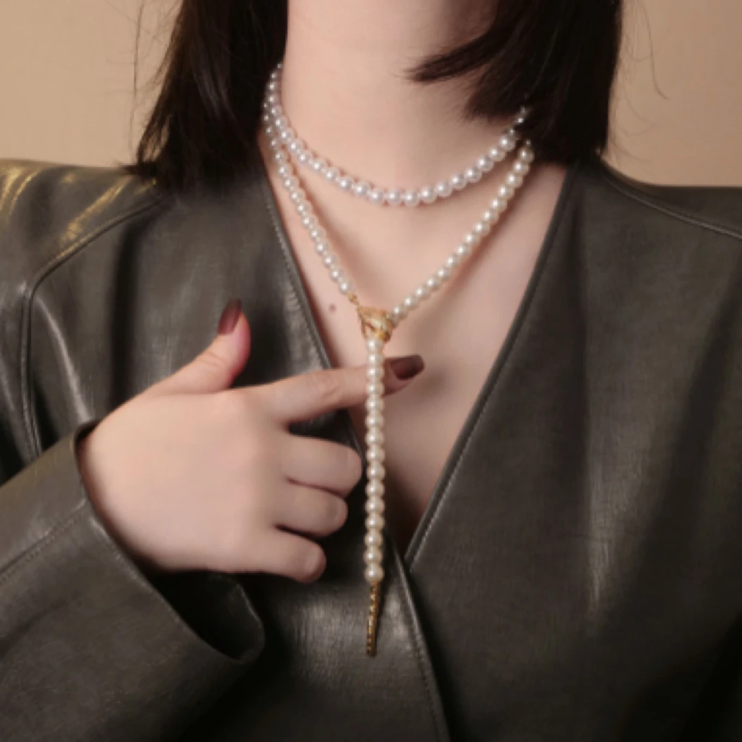 铜合金仿珍珠项链 05059大琦原创蛇年新款白色长款珠珠微镶蛇项链