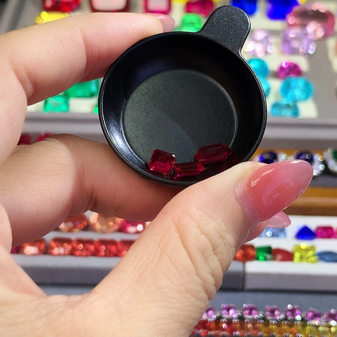 儿***爱合成（培育）红宝石裸石