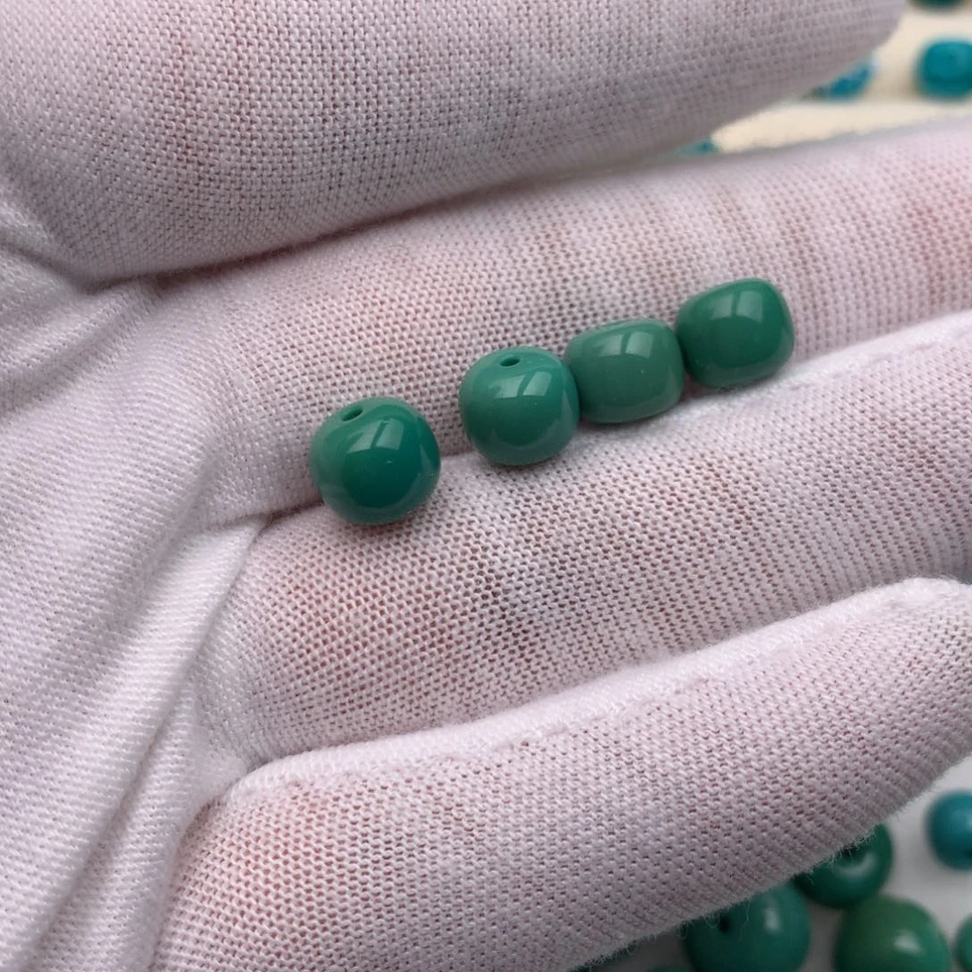 穿***新绿松石未镶嵌珠宝奇石