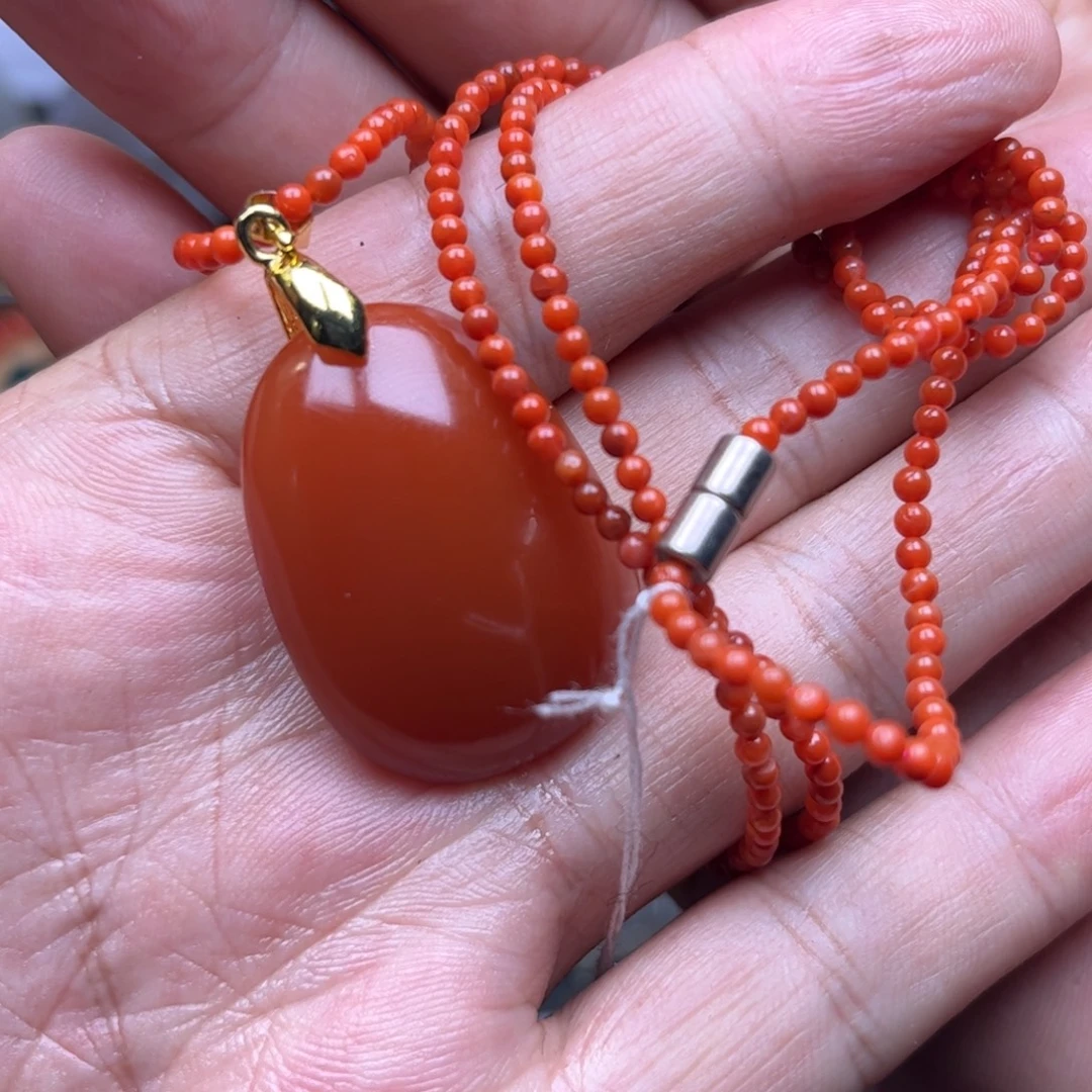 用***4南红玛瑙未镶嵌颈饰