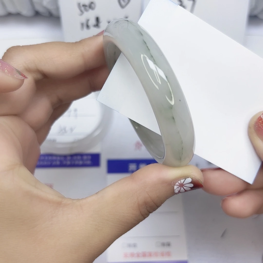 石英质玉未镶嵌手镯18/54