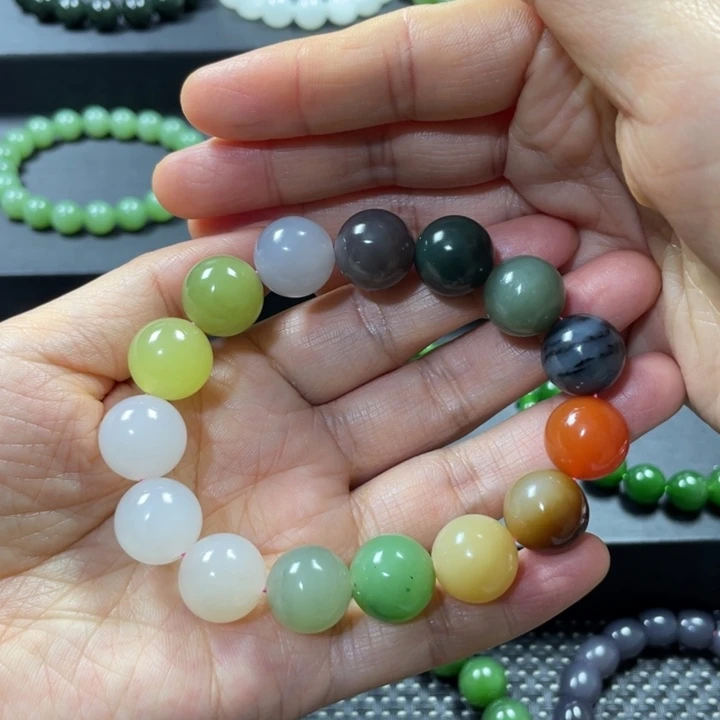 和田玉未镶嵌手链