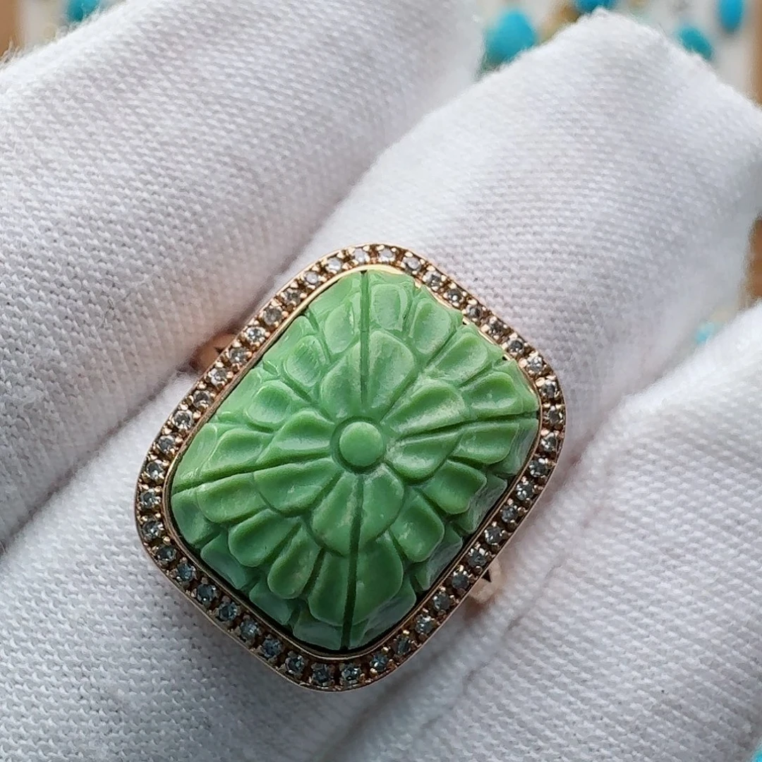 绿松石18K金镶嵌戒指