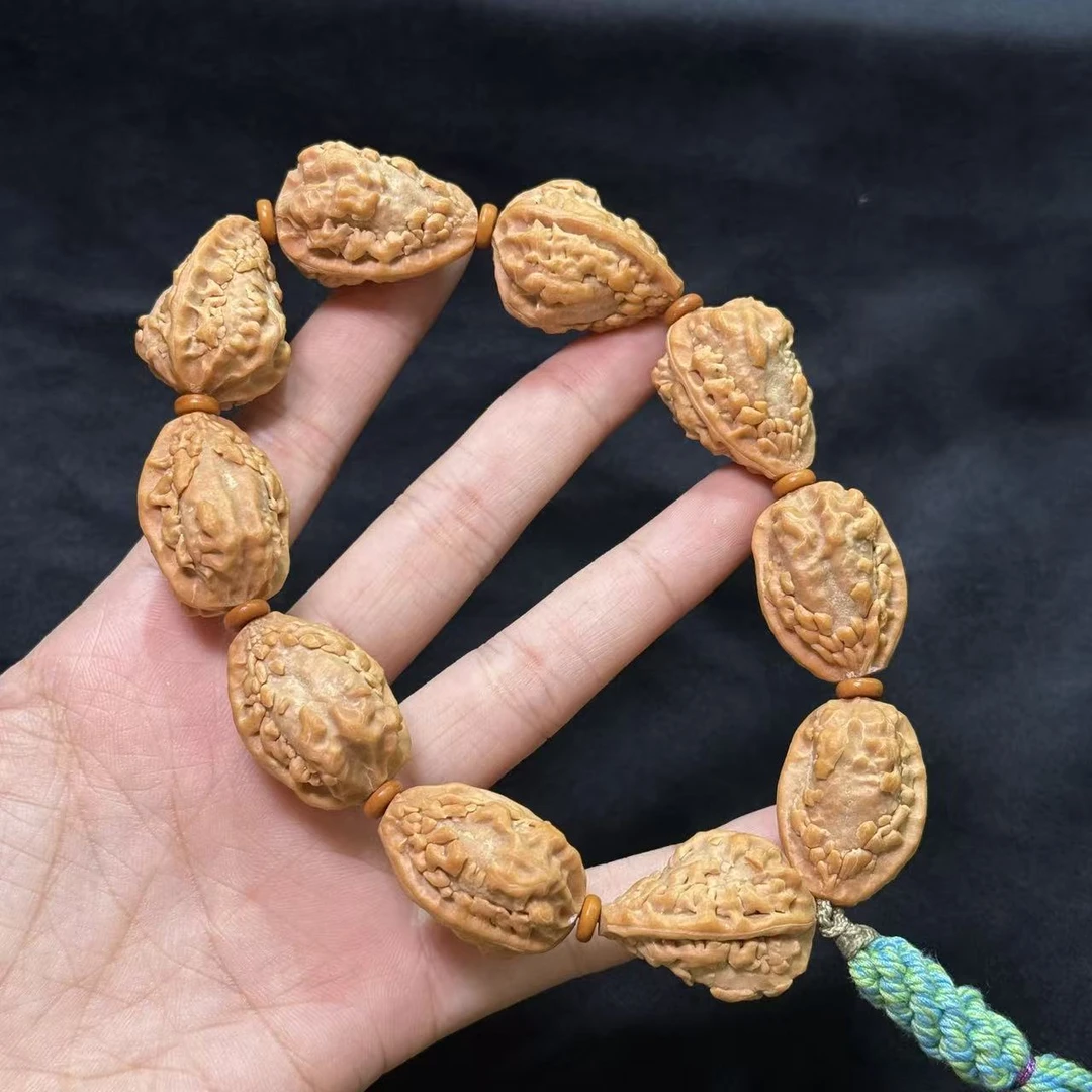 （刘云天专属）L724核桃麒麟角手持 20mm左右