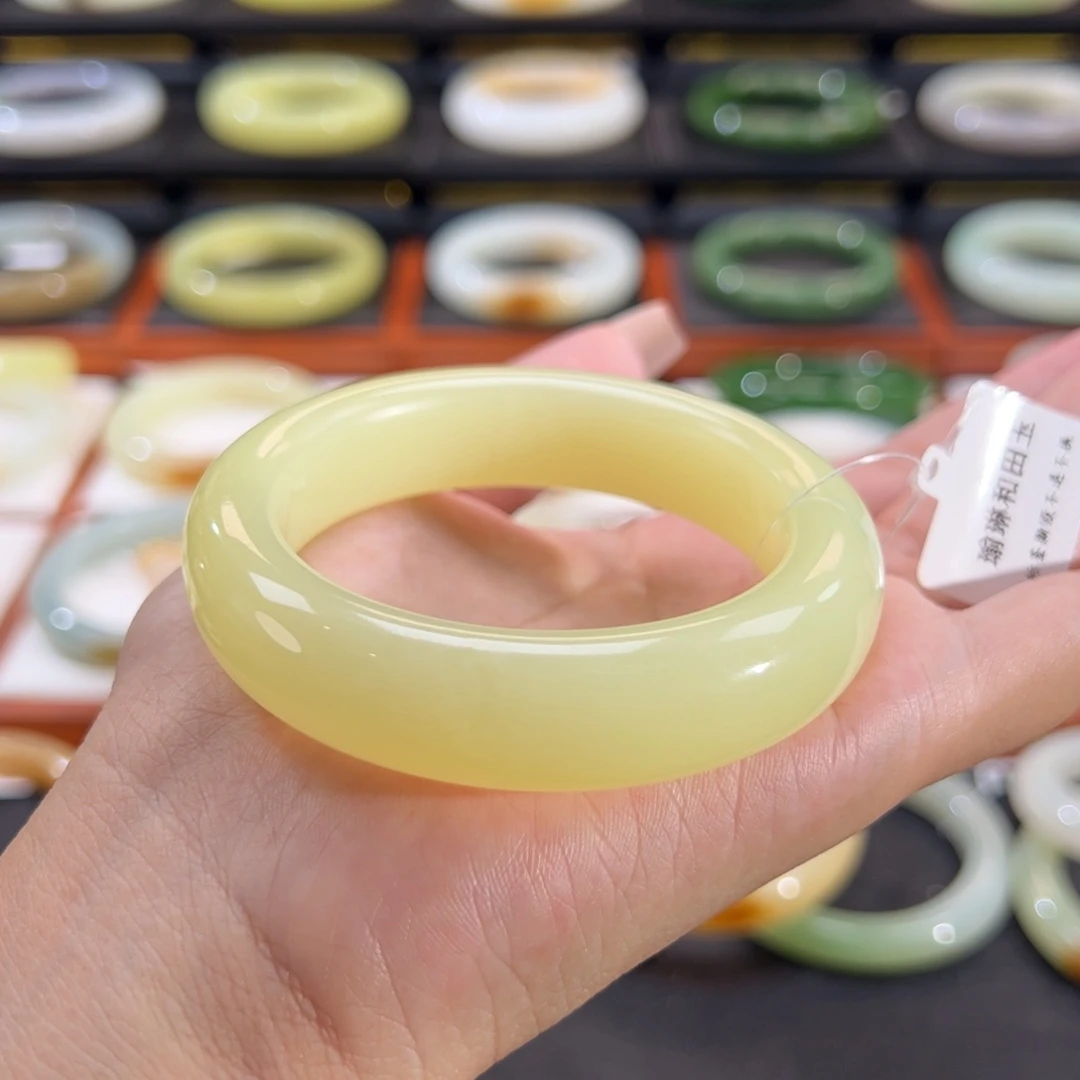 和田玉（黄玉）手镯未镶嵌