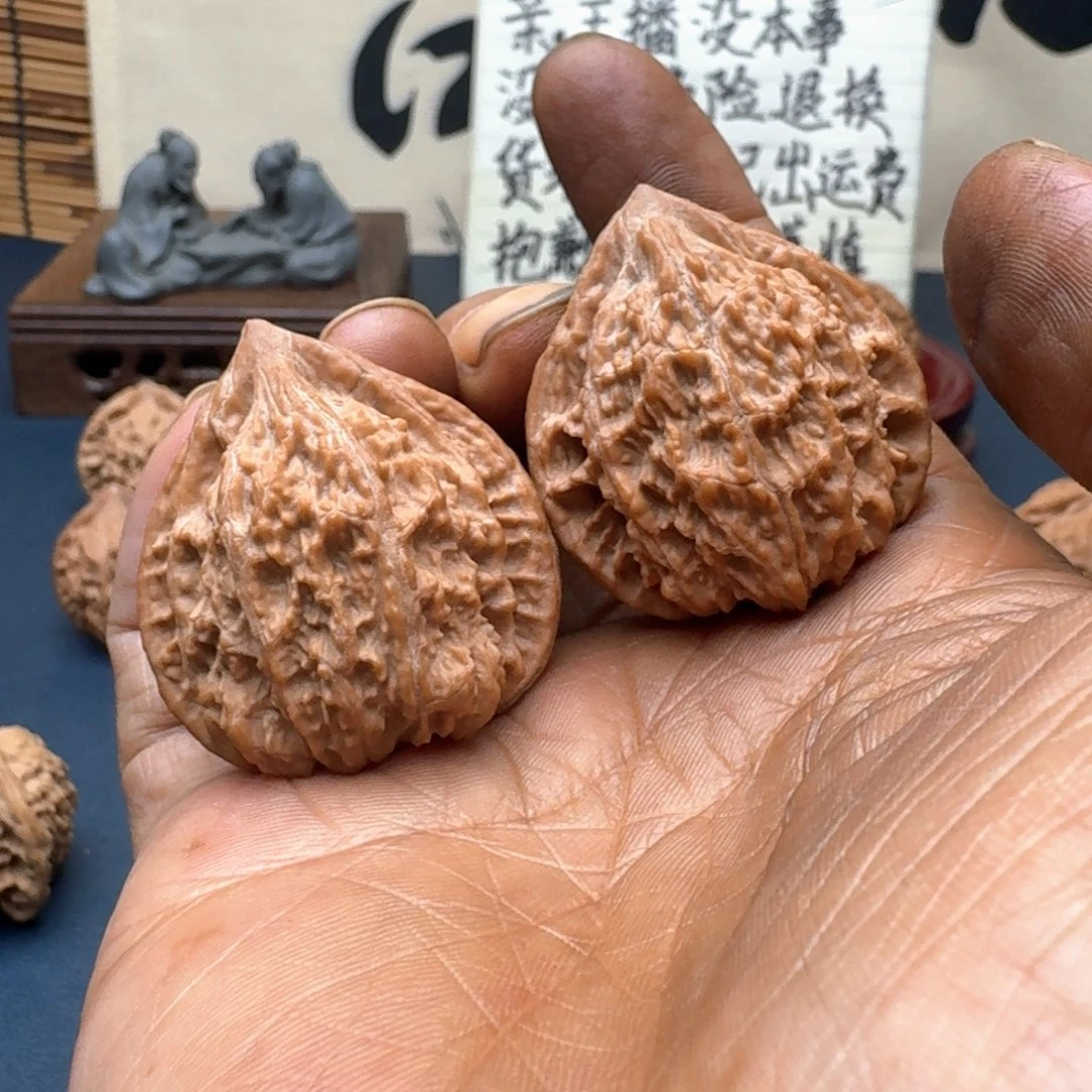 摇***人核桃手串/手链文玩核桃麻核桃流星雨