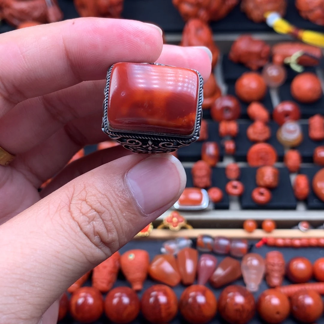 银S925镶嵌戒指南红玛瑙