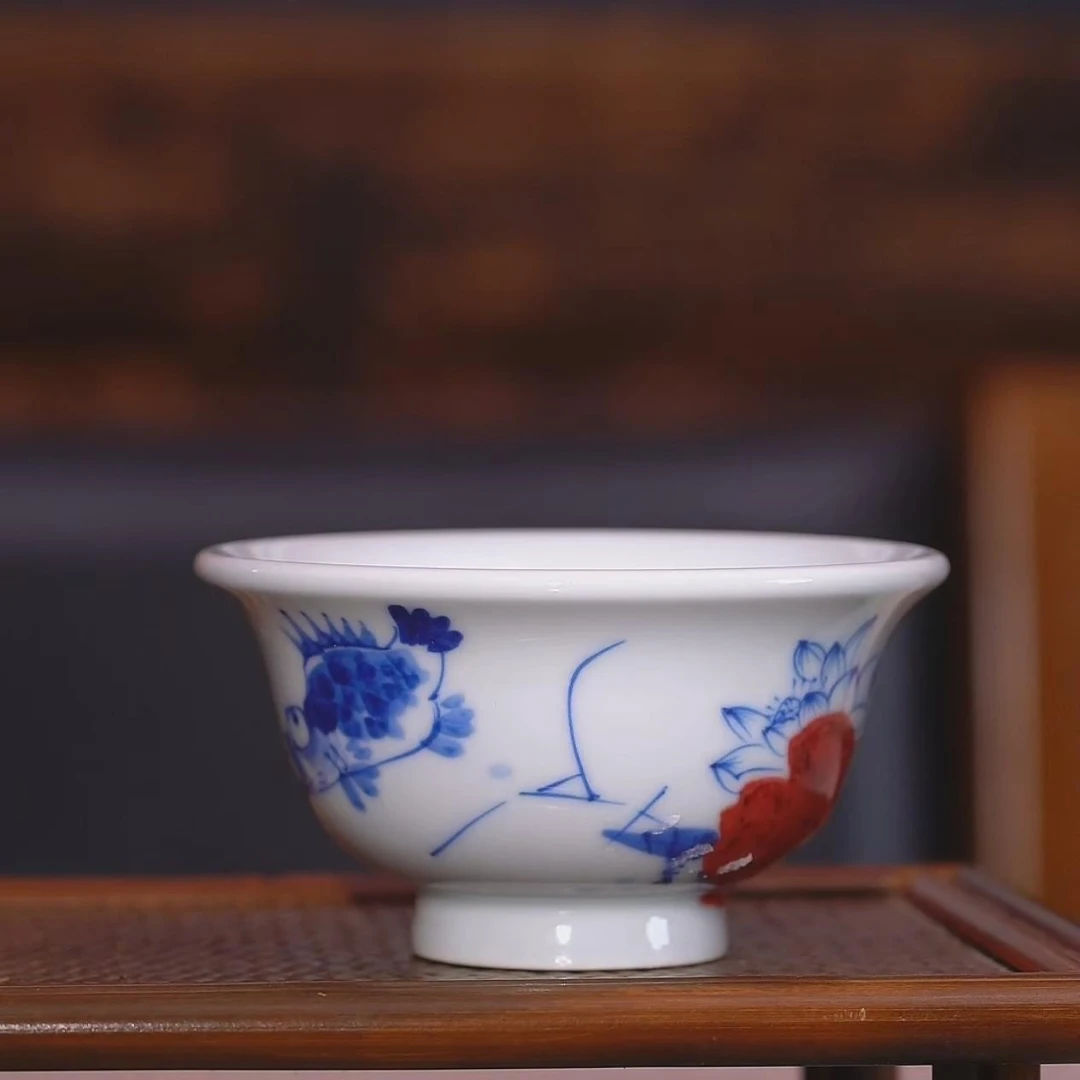 【樊匠造器】青花釉里红鱼藻荷花压手杯