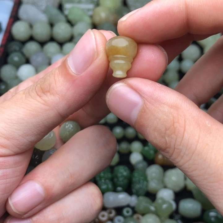 【闪购商品】和田玉未镶嵌颈饰