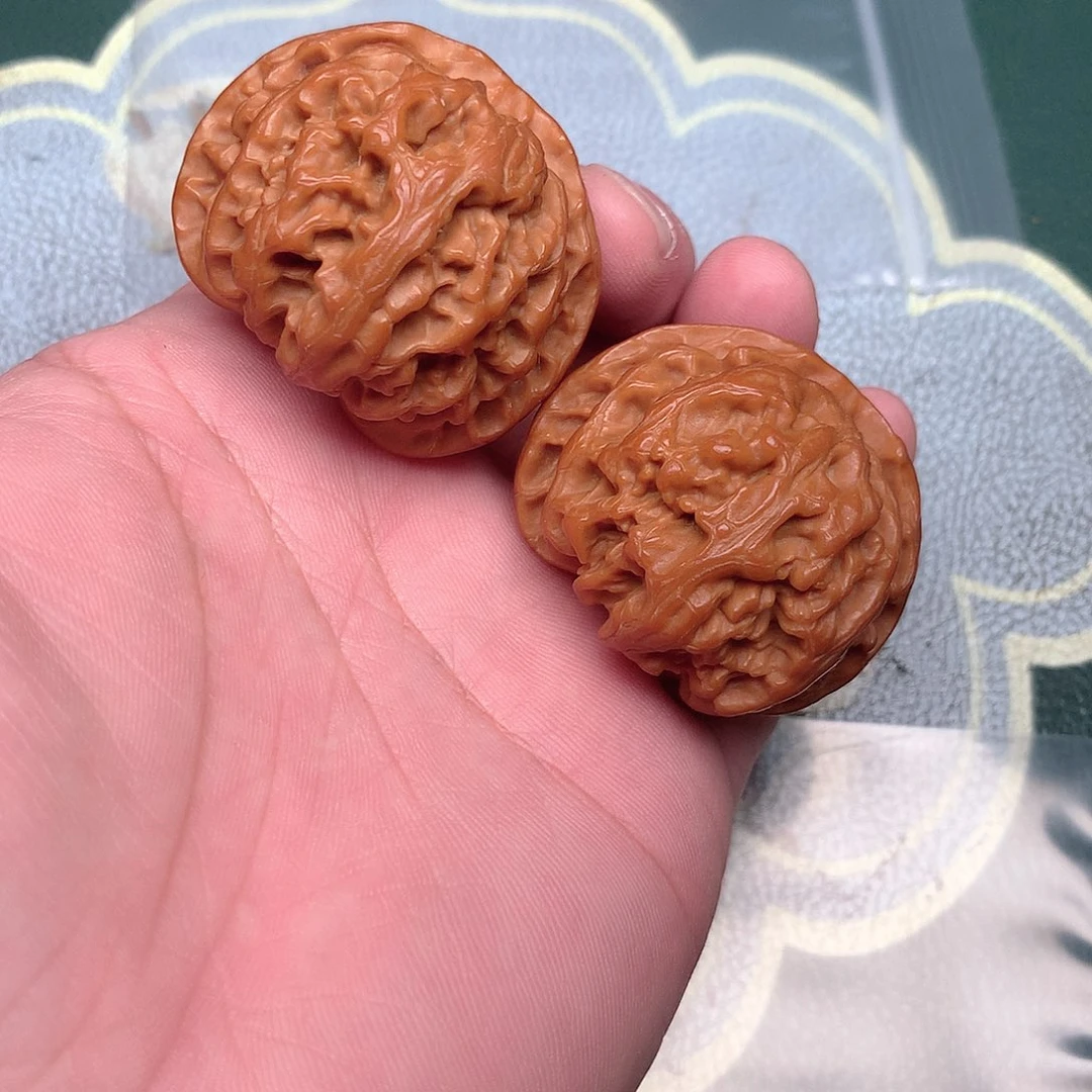 8***代文玩核桃吊坠苹果园