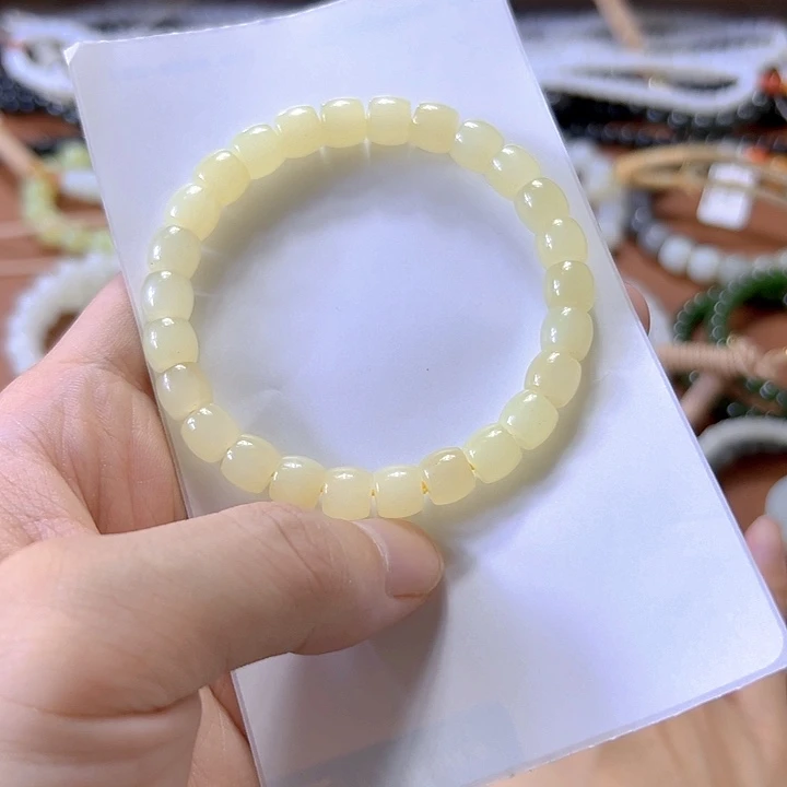 和田玉未镶嵌手串