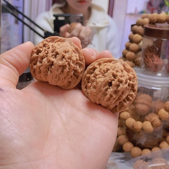 【闪购商品】文玩核桃把件43.5/44.5老款狮子头