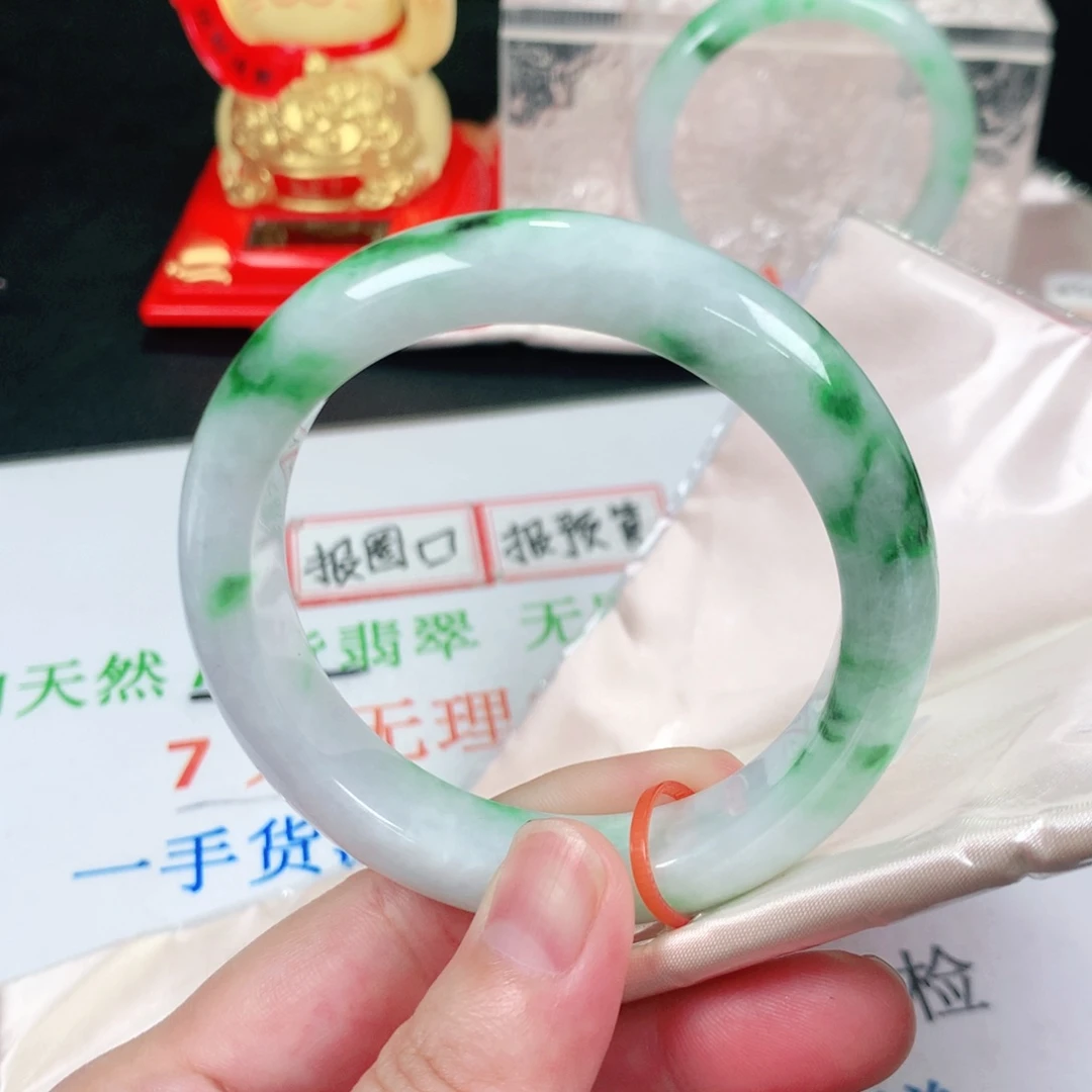 翡翠手镯未镶嵌1028