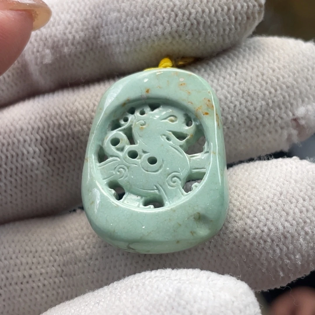 绿松石未镶嵌挂件
