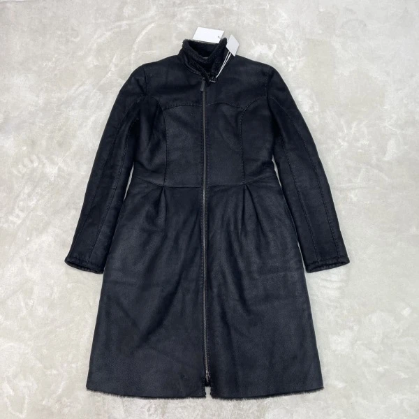 妃鱼/芬迪/牛皮/大衣/95新/马一三一