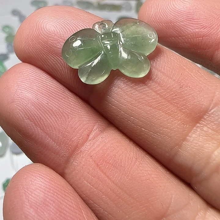 翡翠未镶嵌颈饰天然缅甸翡翠蝴蝶