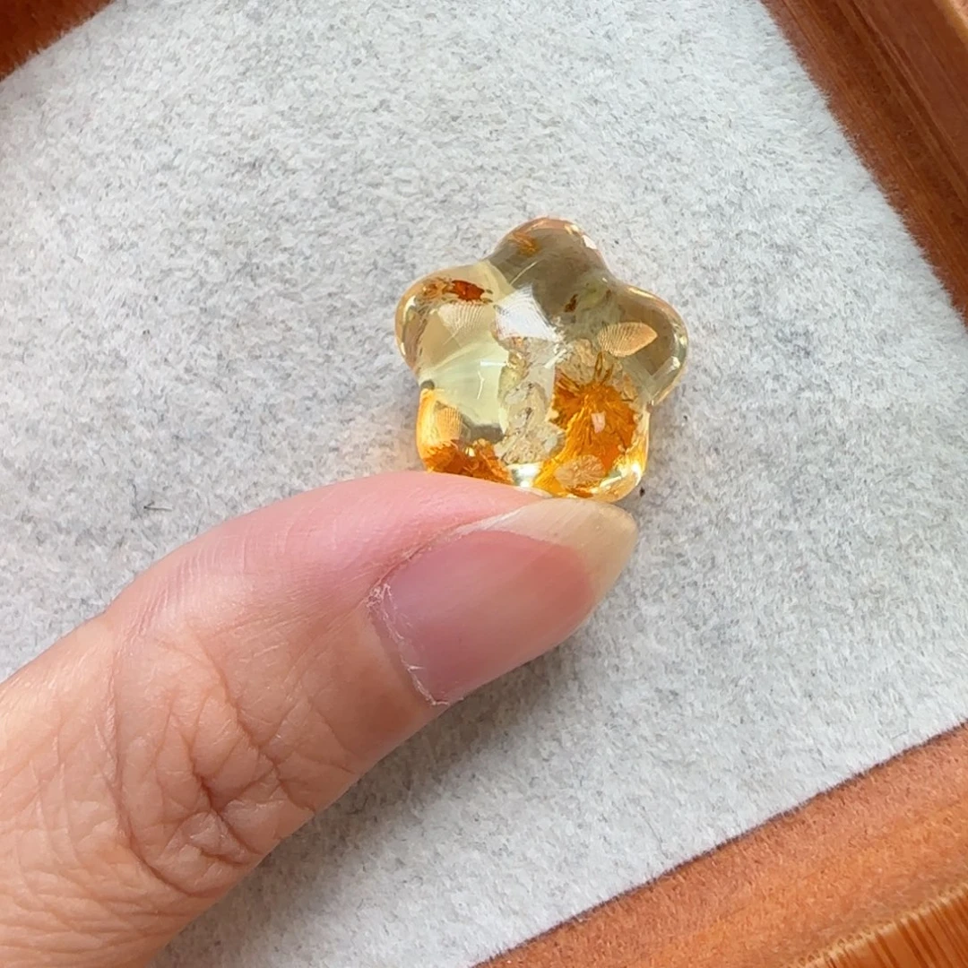 琥珀未镶嵌珠宝奇石定制