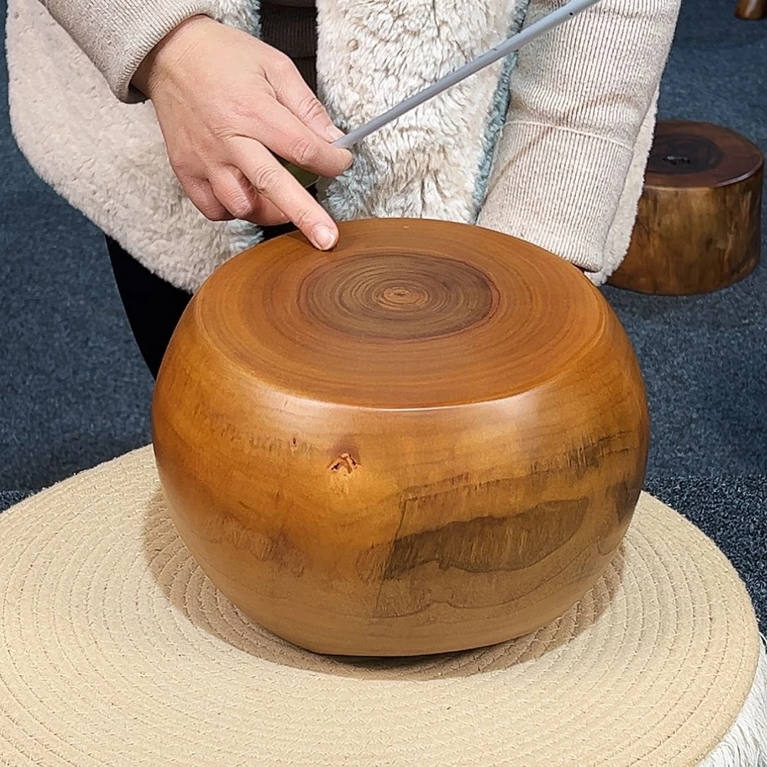 20 号香樟木尺寸：25-25-16cm