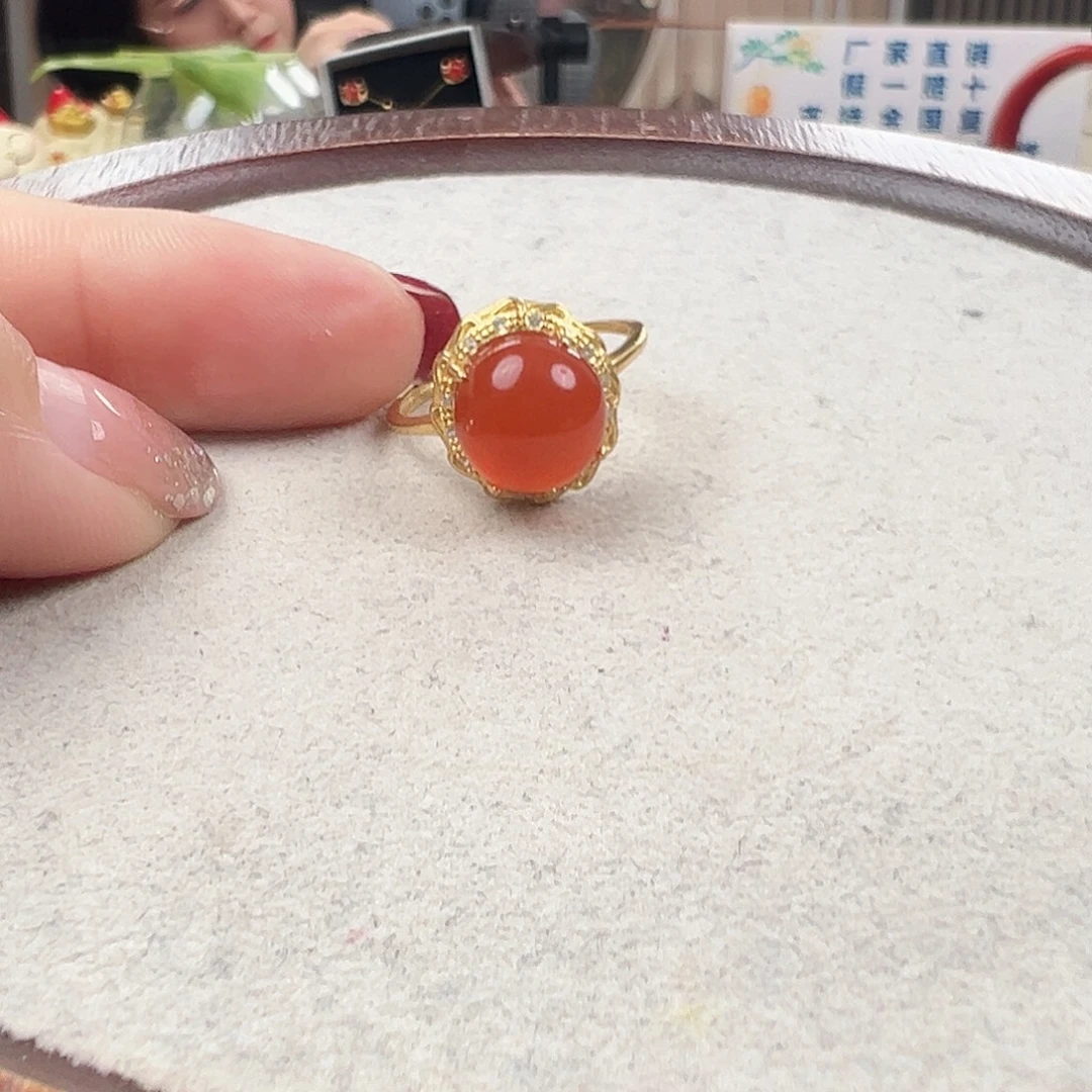 爱***娟南红玛瑙银S925镀金镶嵌戒指