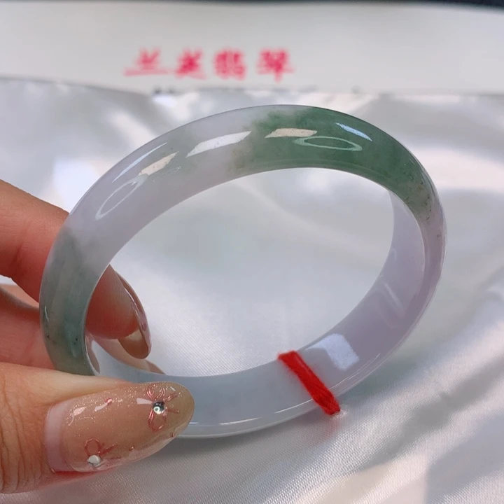 翡翠手镯（贵妃镯）未镶嵌