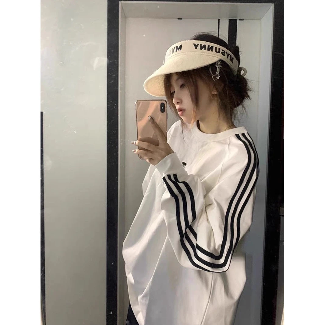 早春上衣女oversize圆领套头字母卫衣设计感长袖衫休闲百搭气质情