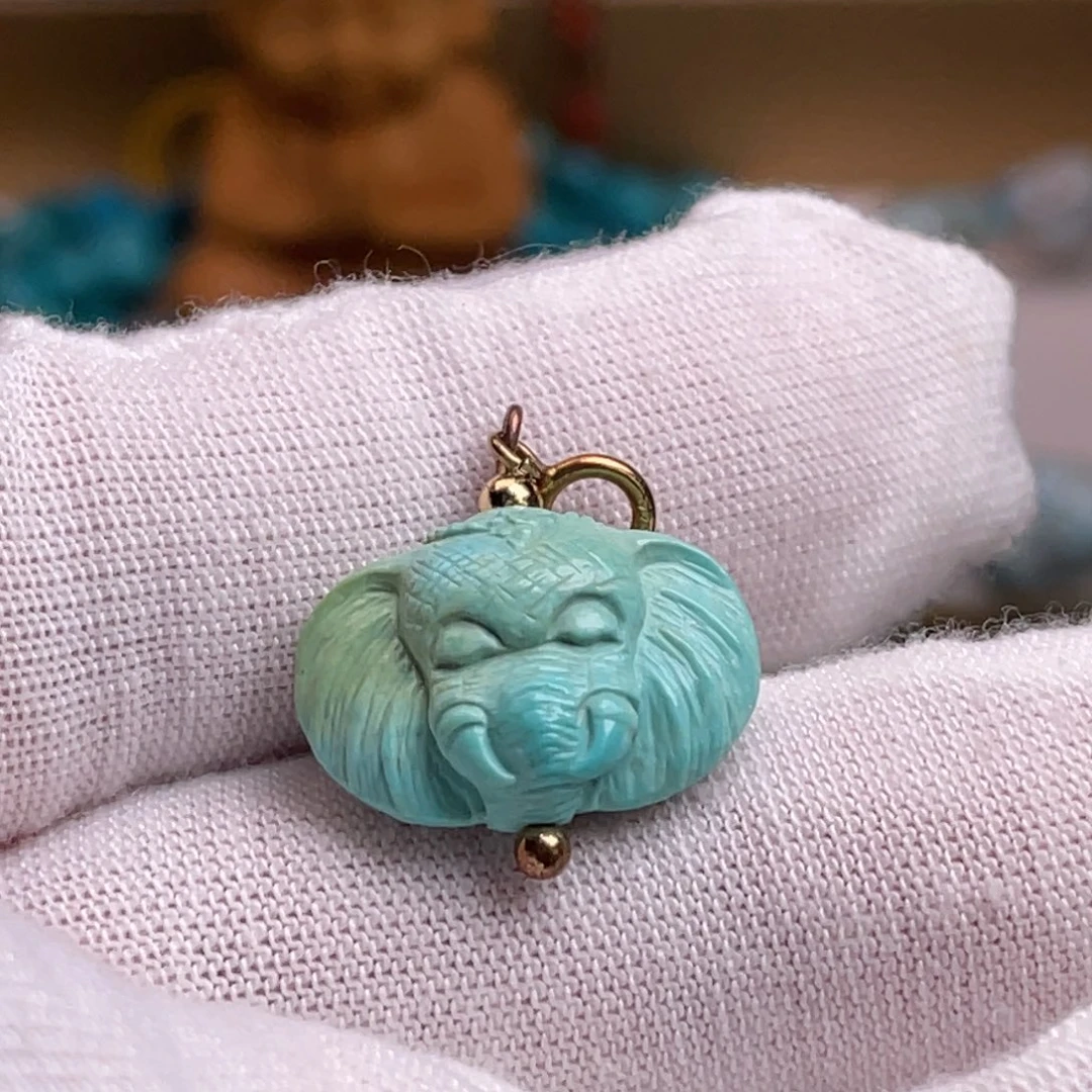 绿松石未镶嵌珠宝奇石