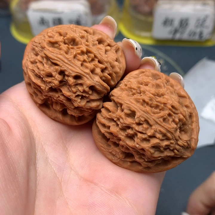 文玩核桃把件39-35990-0
