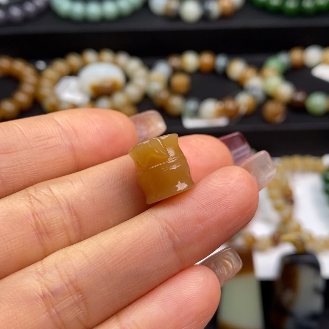 和田玉未镶嵌手串