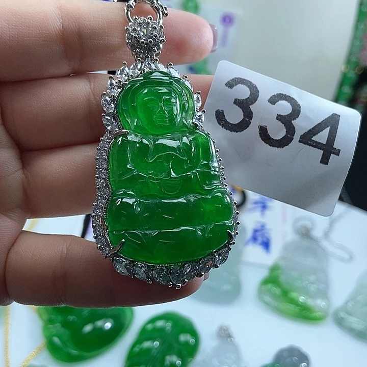 翡翠未镶嵌吊坠(赠链)
