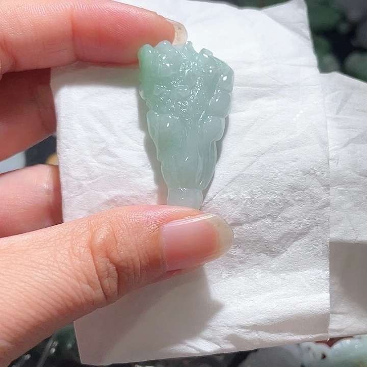 颈饰未镶嵌翡翠天