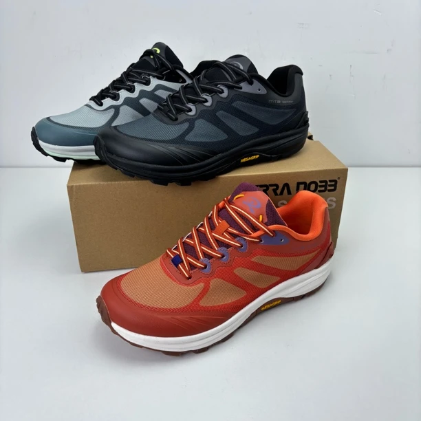 外贸单夏季透气减震轻便低帮缓震百搭通勤户外越野时尚跑步鞋