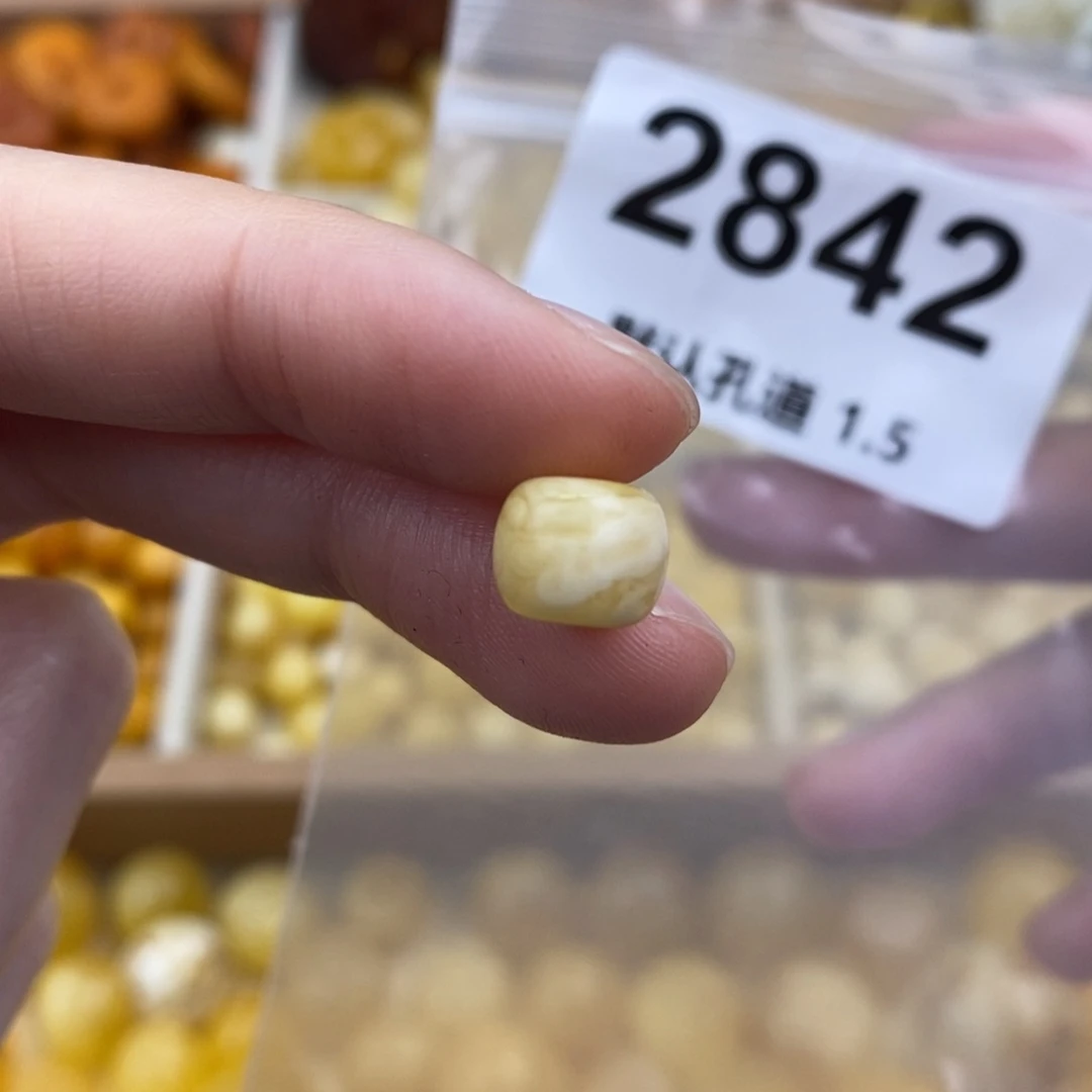 未镶嵌蜜蜡珠宝奇石9