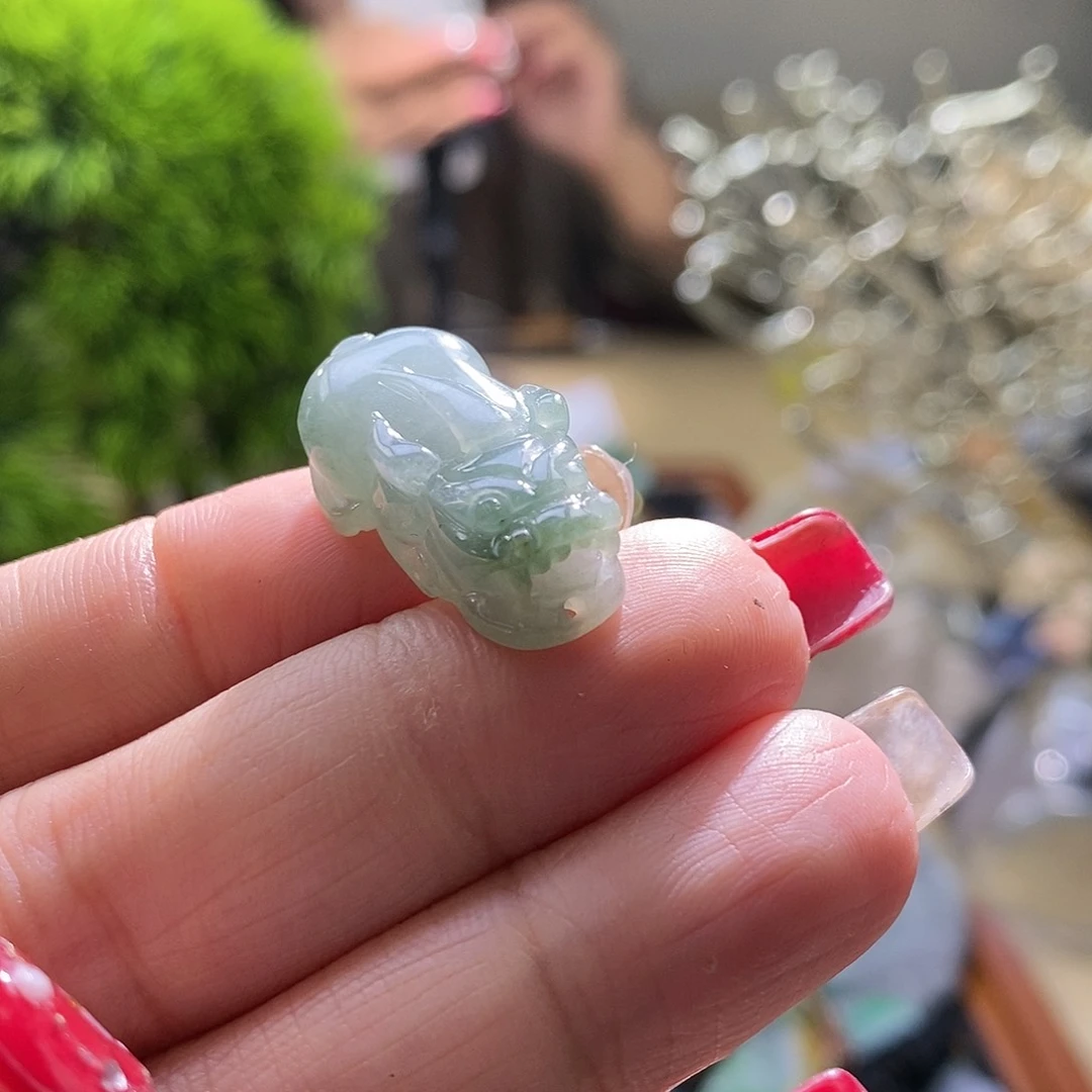 【闪购商品】翡翠颈饰未镶嵌貔貅