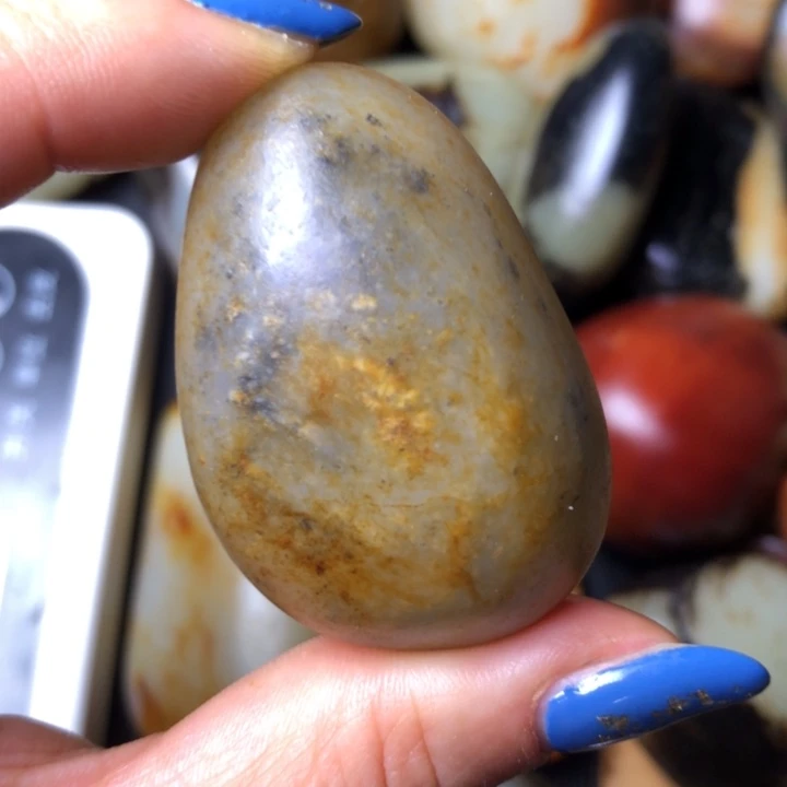 和田玉未镶嵌珠宝奇石