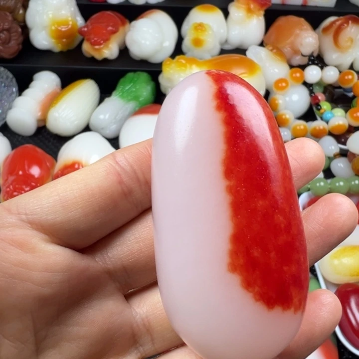 新疆戈壁五彩石金丝