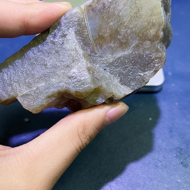 未镶嵌和田玉（糖玉）珠宝半成品