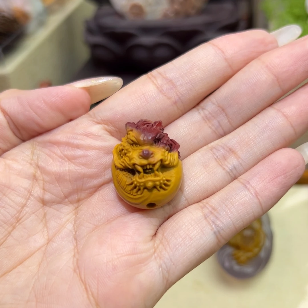 9***长颈饰未镶嵌石英质玉