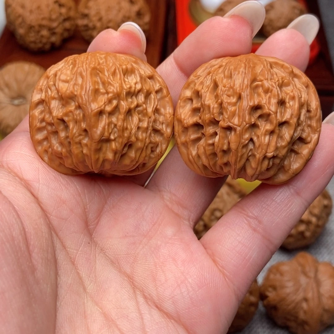 把件文玩核桃红皮山地磨38