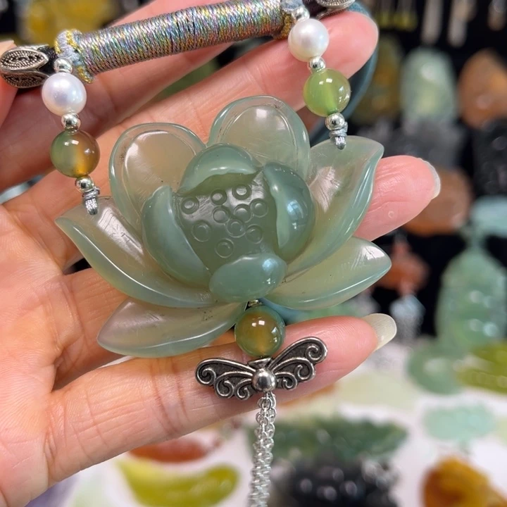 蛇纹石玉未镶嵌吊坠(赠链)