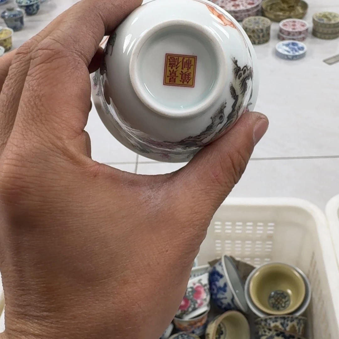 摆件景德镇粉彩桃子铃铛杯