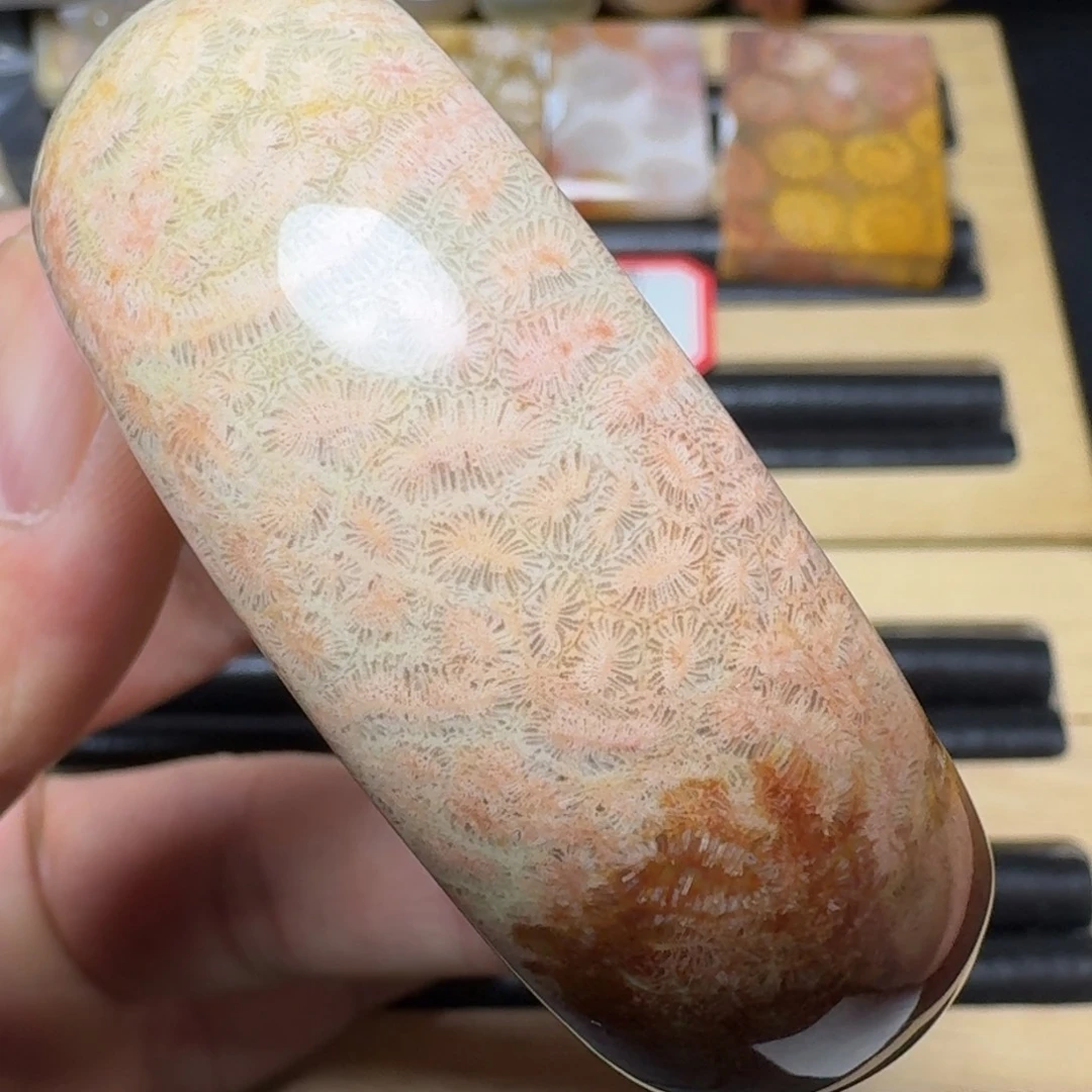 硅化玉纯天然色有机玉石未镶嵌55圈口