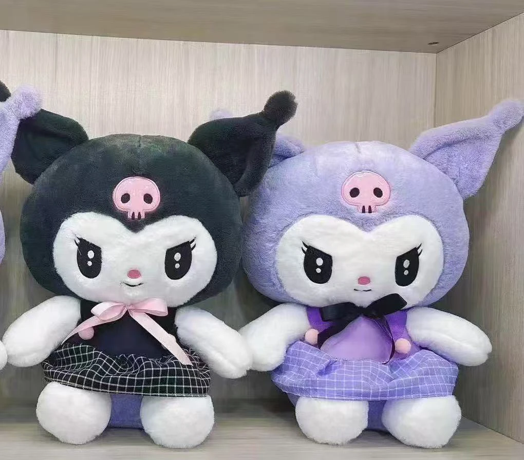 紫色库洛米毛绒玩具