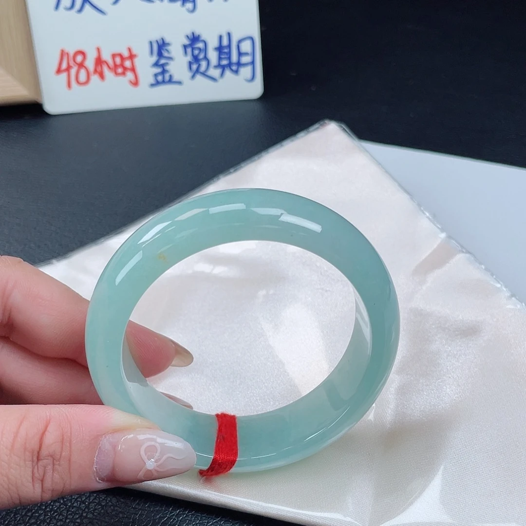 翡翠手镯未镶嵌轮胎甜绿满色