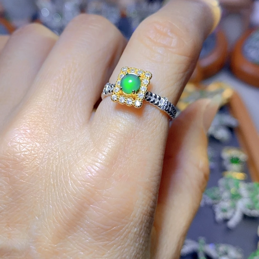 翡翠颈饰银S925镶嵌天然翡翠